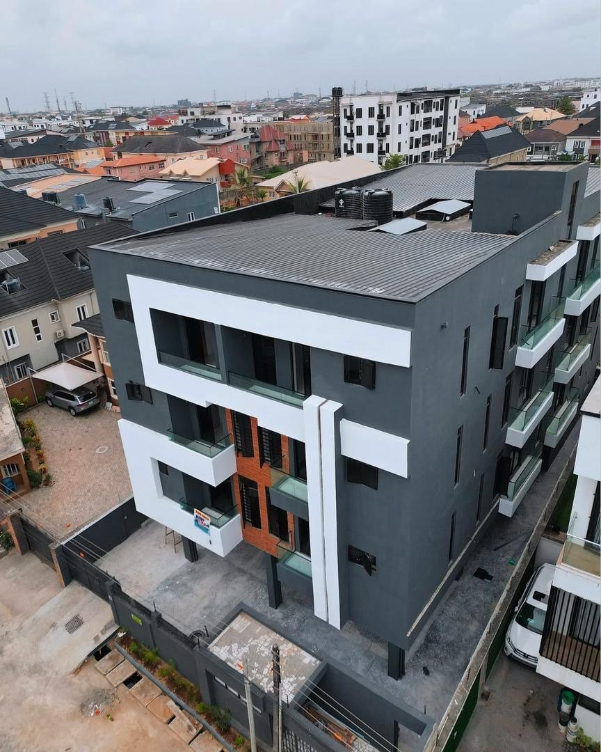 2 Bedroom Apartment With Communal Gym