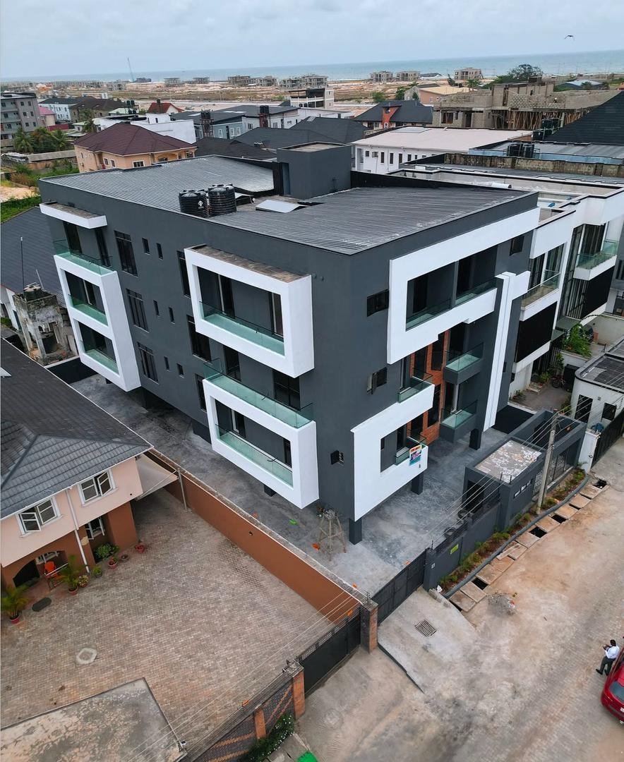 2 Bedroom Apartment With Communal Gym - Image 2