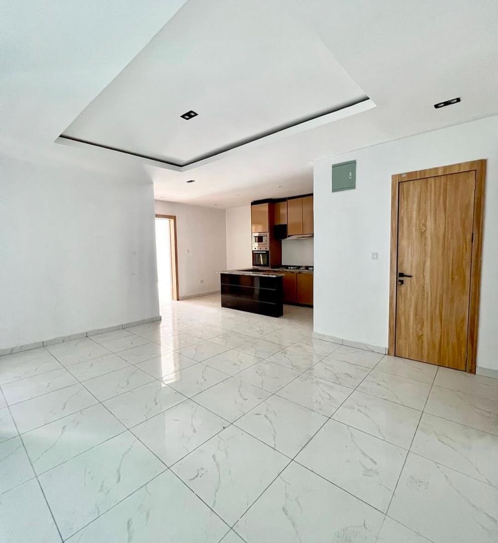 2 Bedroom Apartment With Communal Gym - Image 5