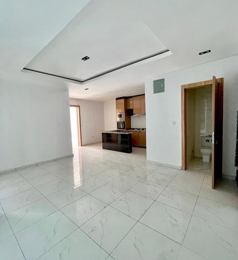 2 Bedroom Apartment With Communal Gym - Image 7