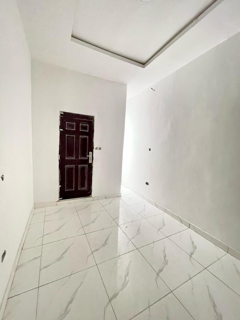3 Bed Terrace Duplex - Image 4