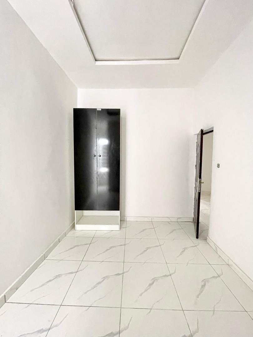 3 Bed Terrace Duplex - Image 5