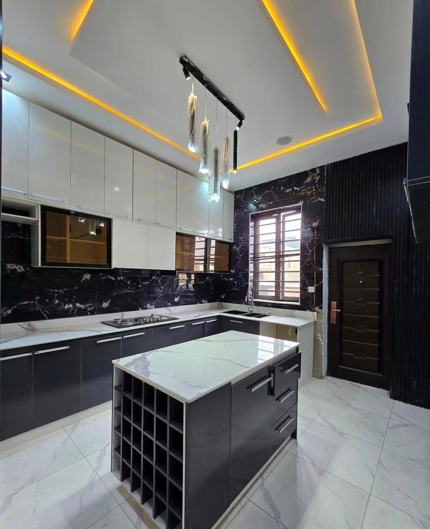 4 Bed Detached Duplex - Image 5