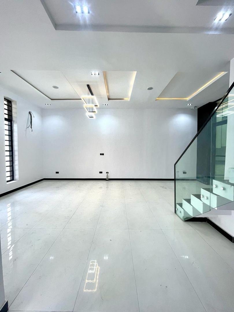 4 Bed Semi-Detached Duplex With BQ - Image 5