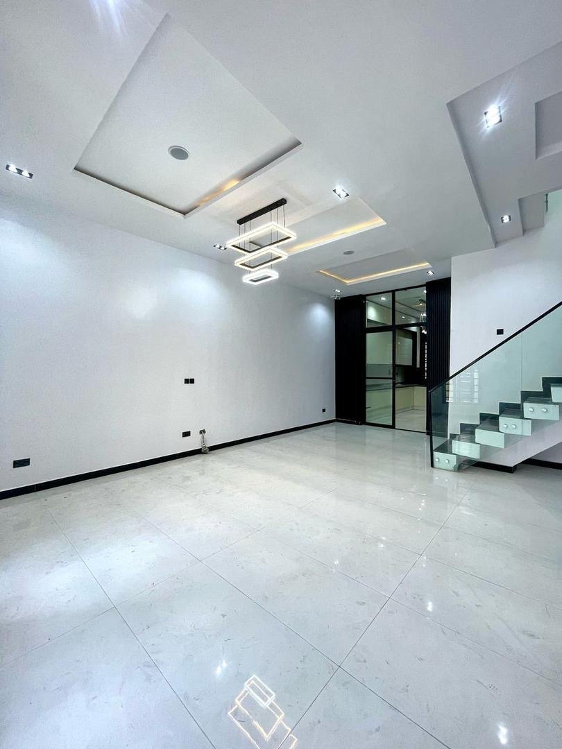 4 Bed Semi-Detached Duplex With BQ - Image 7