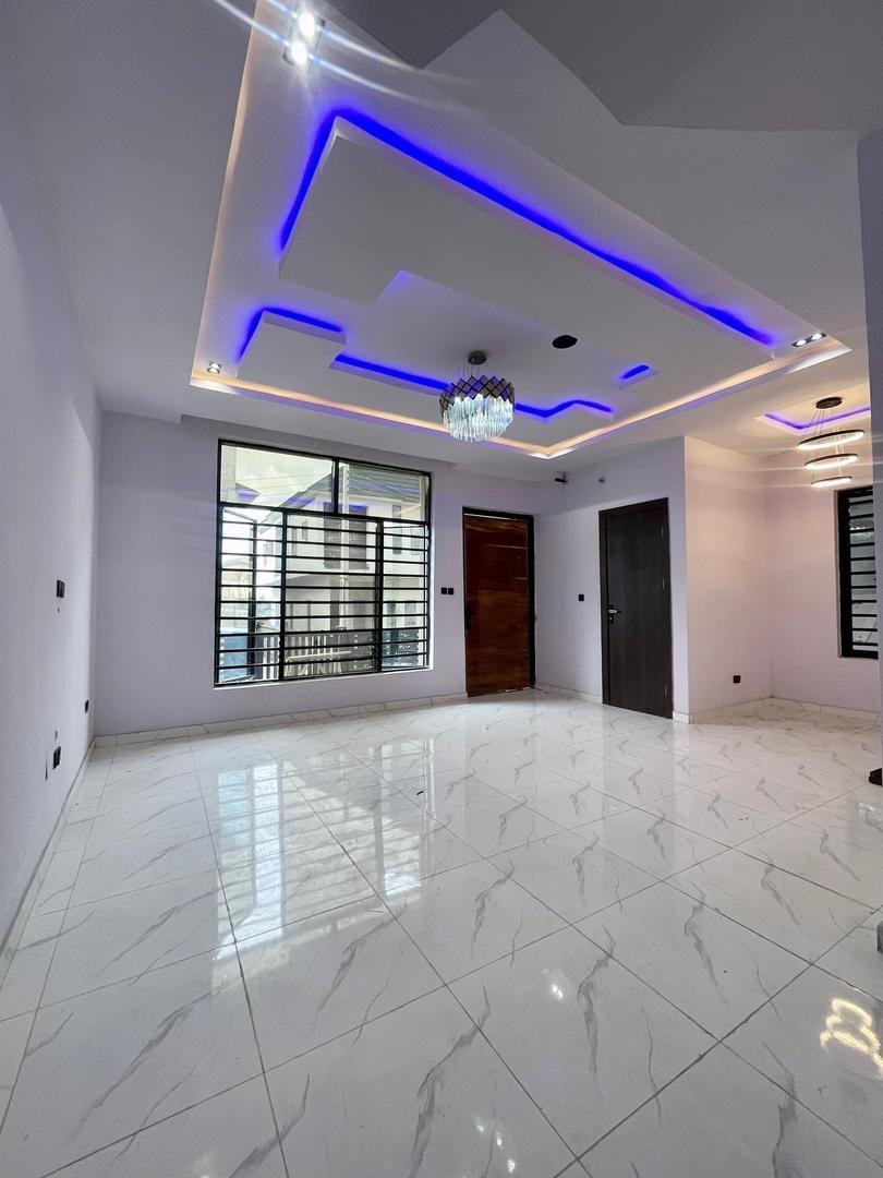 4 Bed Semi-Detached Duplex With BQ - Image 5