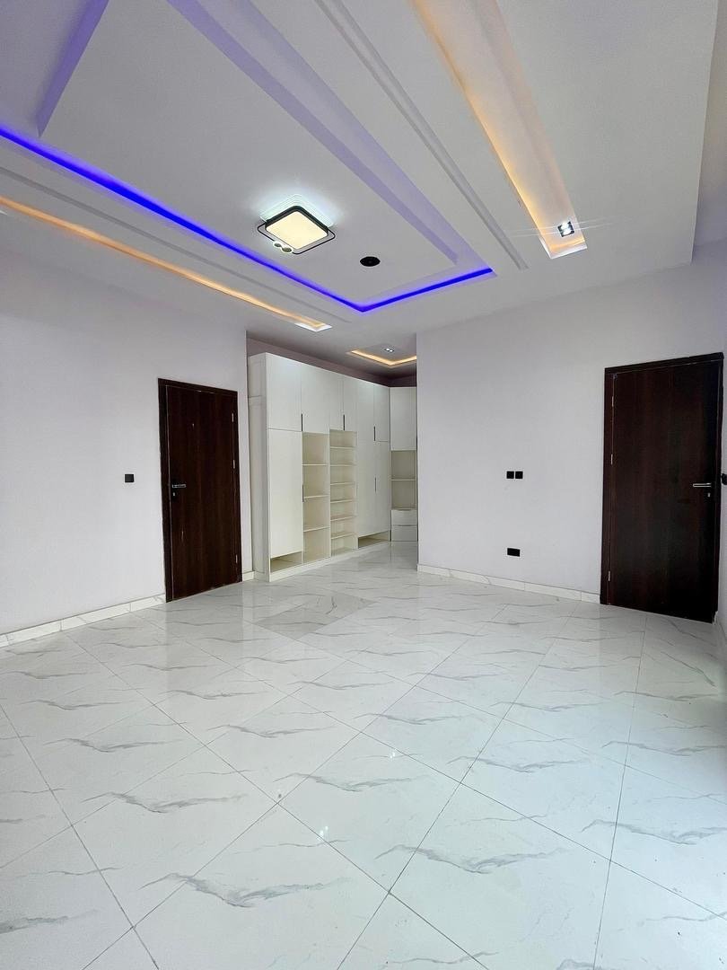 4 Bed Semi-Detached Duplex With BQ - Image 6