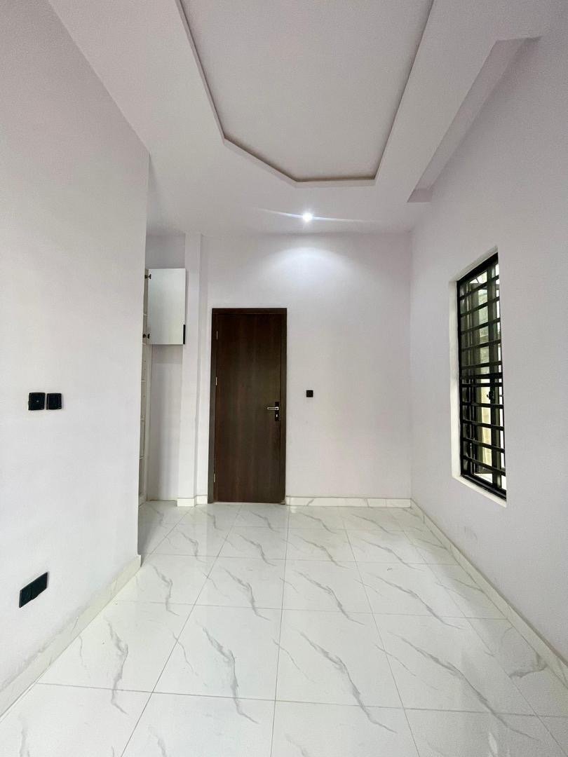 4 Bed Semi-Detached Duplex With BQ - Image 7