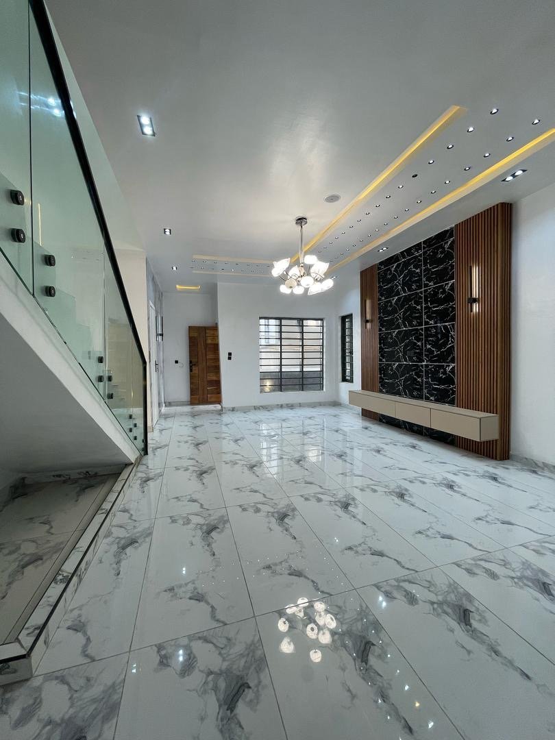 4 Bedroom Detached Duplex