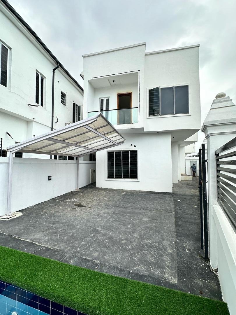 4 Bedroom Detached Duplex