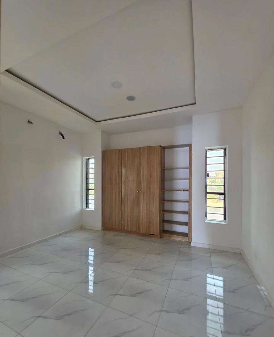 4 Bedroom Fully Detached Duplex With BQ - Image 6
