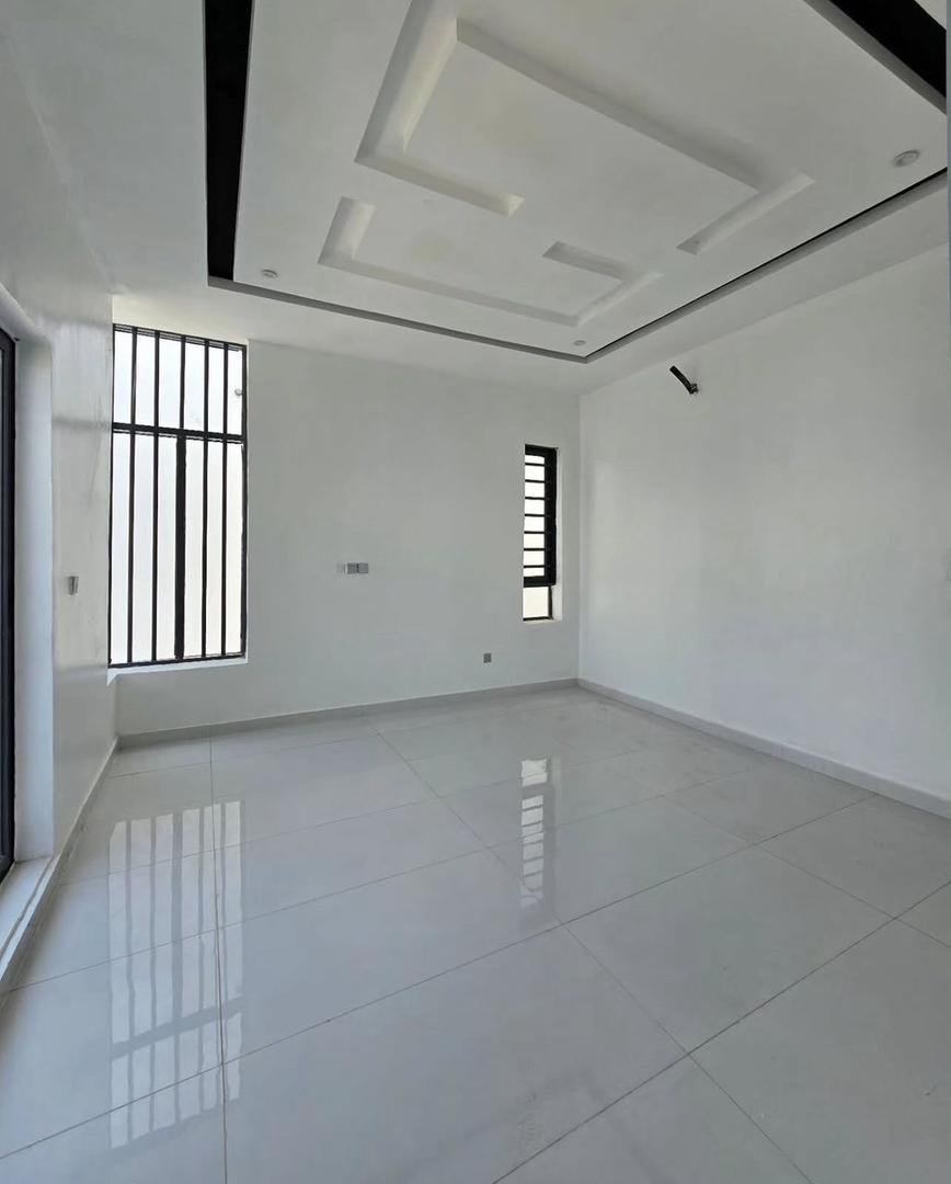 4 Bedroom Fully Detached Duplex With BQ - Image 5