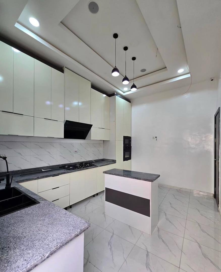 4 Bedroom Semi-Detached Duplex - Image 4