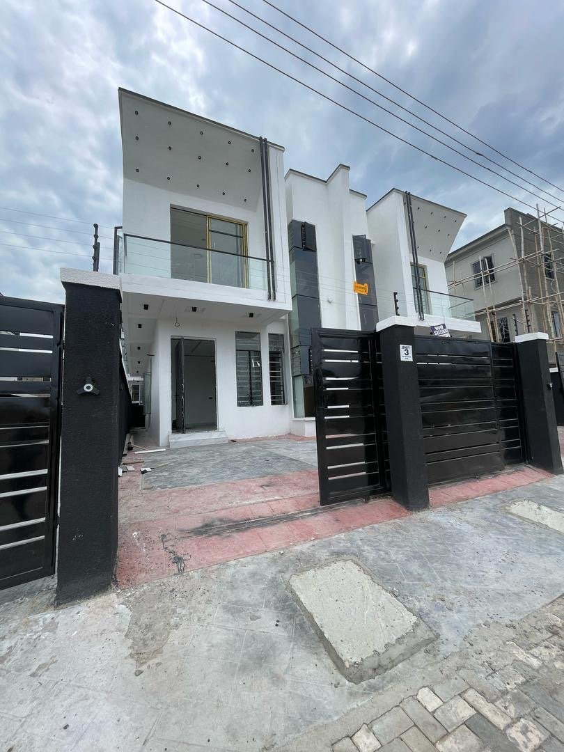 4 Bedroom Semi-Detached Duplex - Image 8