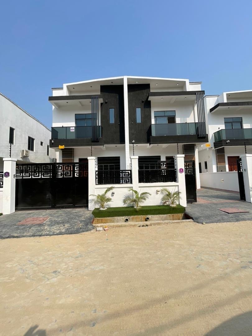 4 Bedroom Semi-Detached Duplex