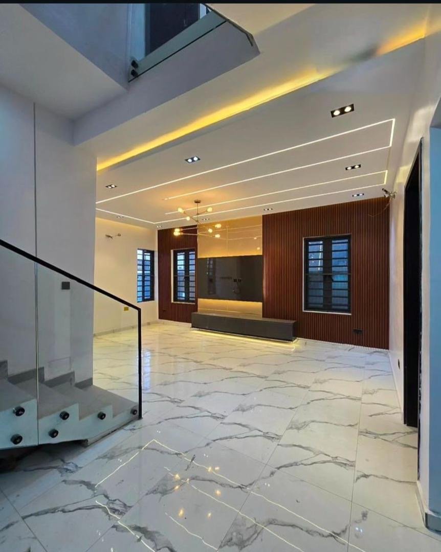 4 Bedroom Terrace Duplex - Image 2