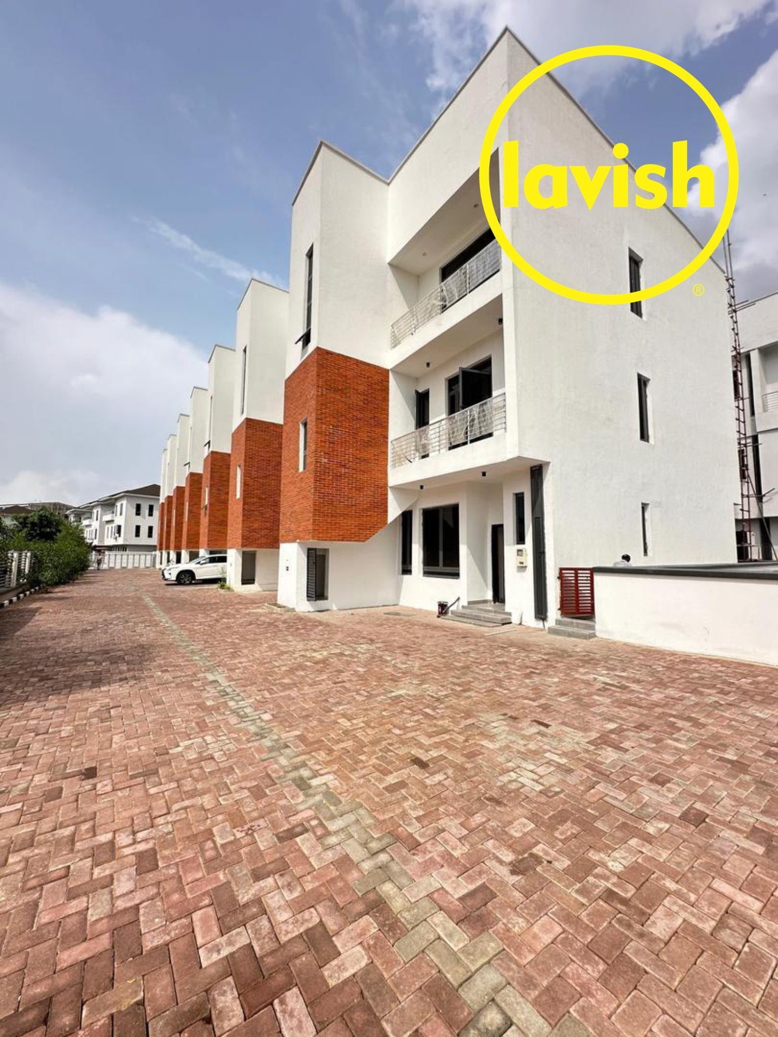 4 Bedroom Terraced Duplex + BQ & Swimming Pool
