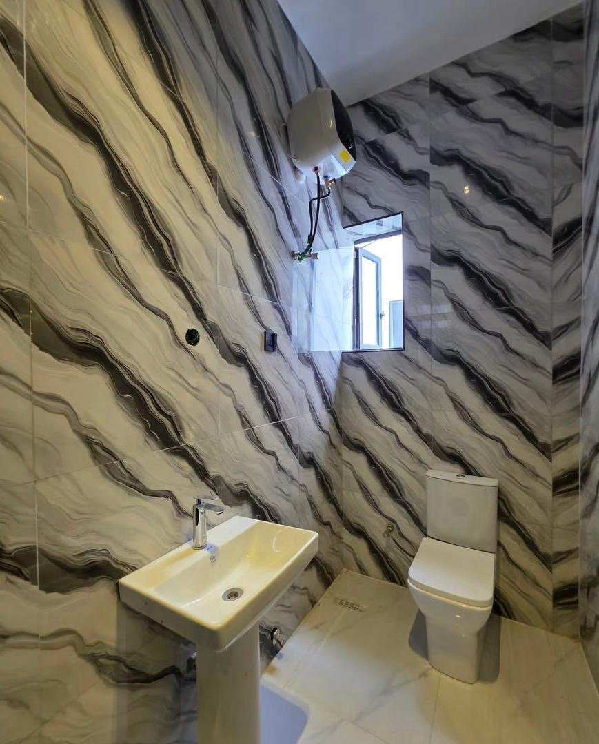 5 Bed Detached Duplex With BQ And Swimming Pool - Image 8