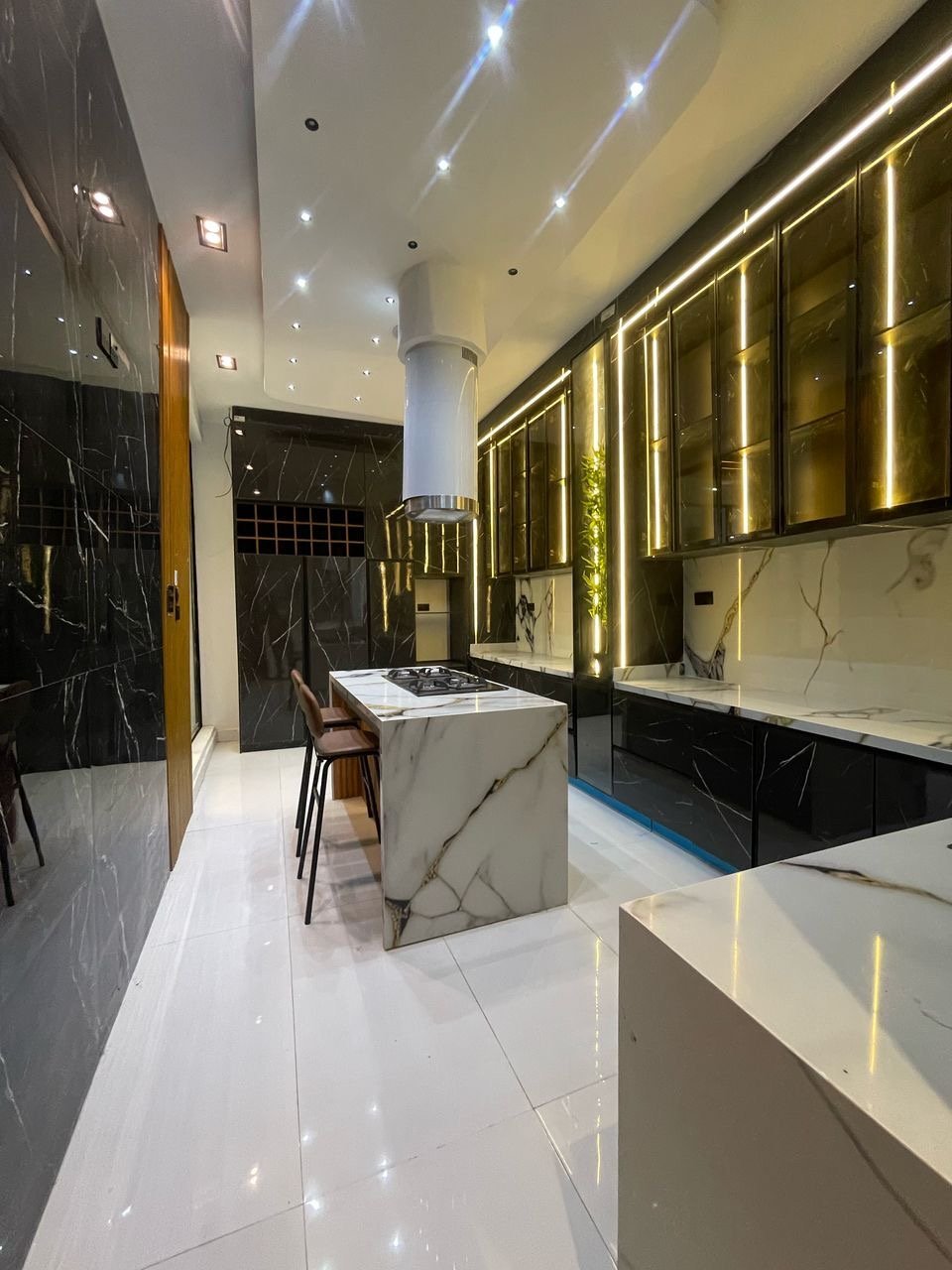 5 Bed Detached Triplex With BQ - Image 3