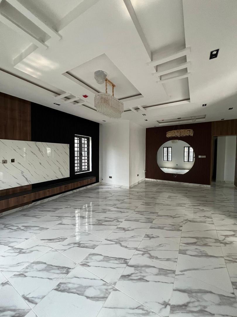 5 Bed Detached With Swimming Pool And BQ - Image 5