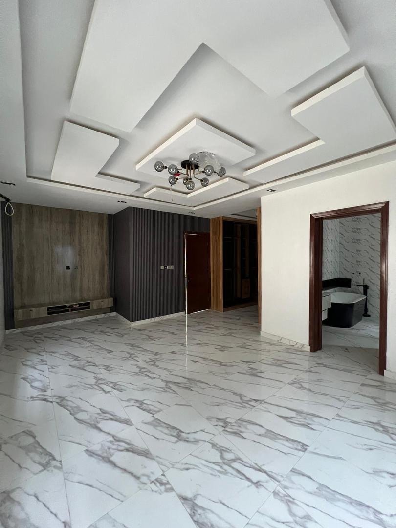 5 Bed Detached With Swimming Pool And BQ - Image 6