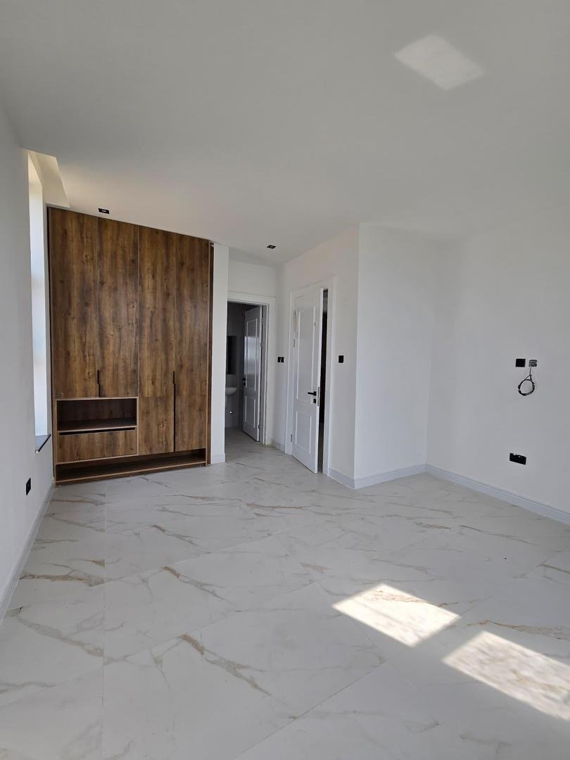 5 Bed Duplex With Swimming Pool, Open Rooftop Terrace - Image 8