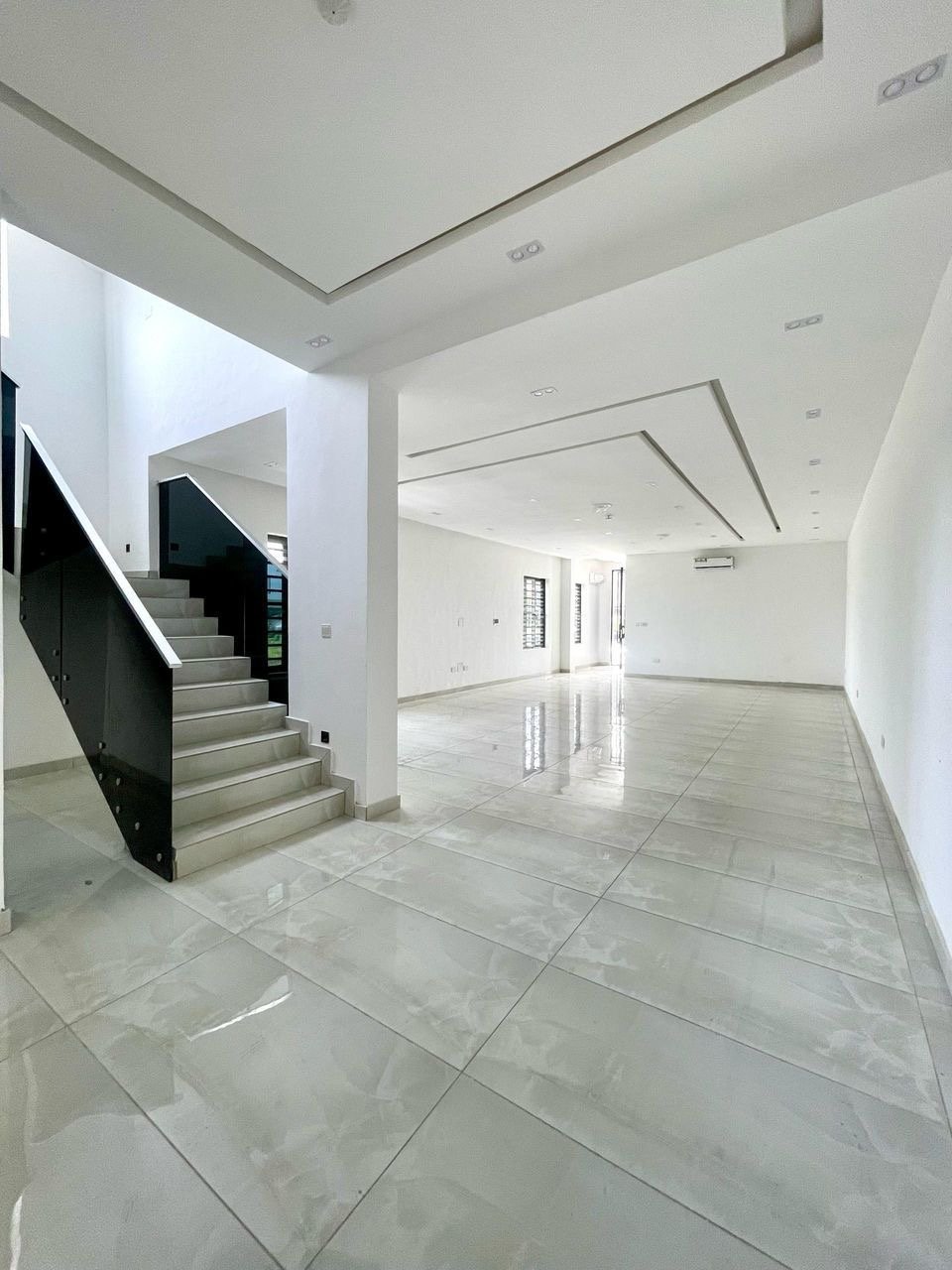 5 Bed Semi-Detached - Image 7