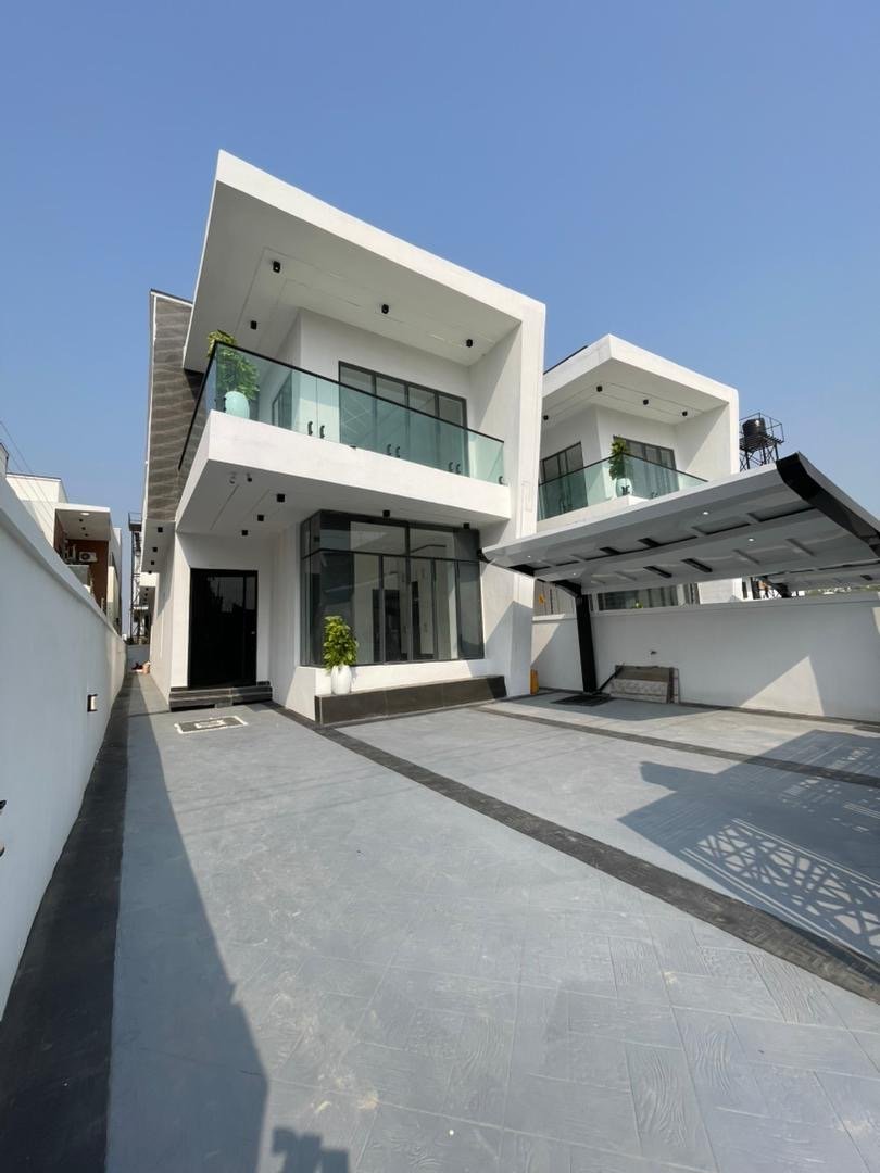 5 Bedroom Detached Duplex