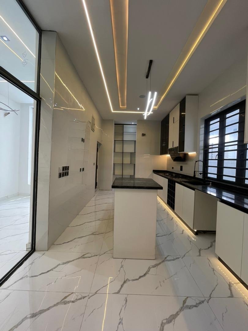 5 Bedroom Detached Duplex - Image 6