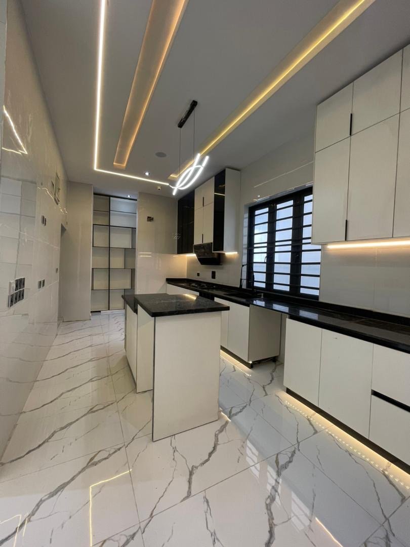5 Bedroom Detached Duplex - Image 7