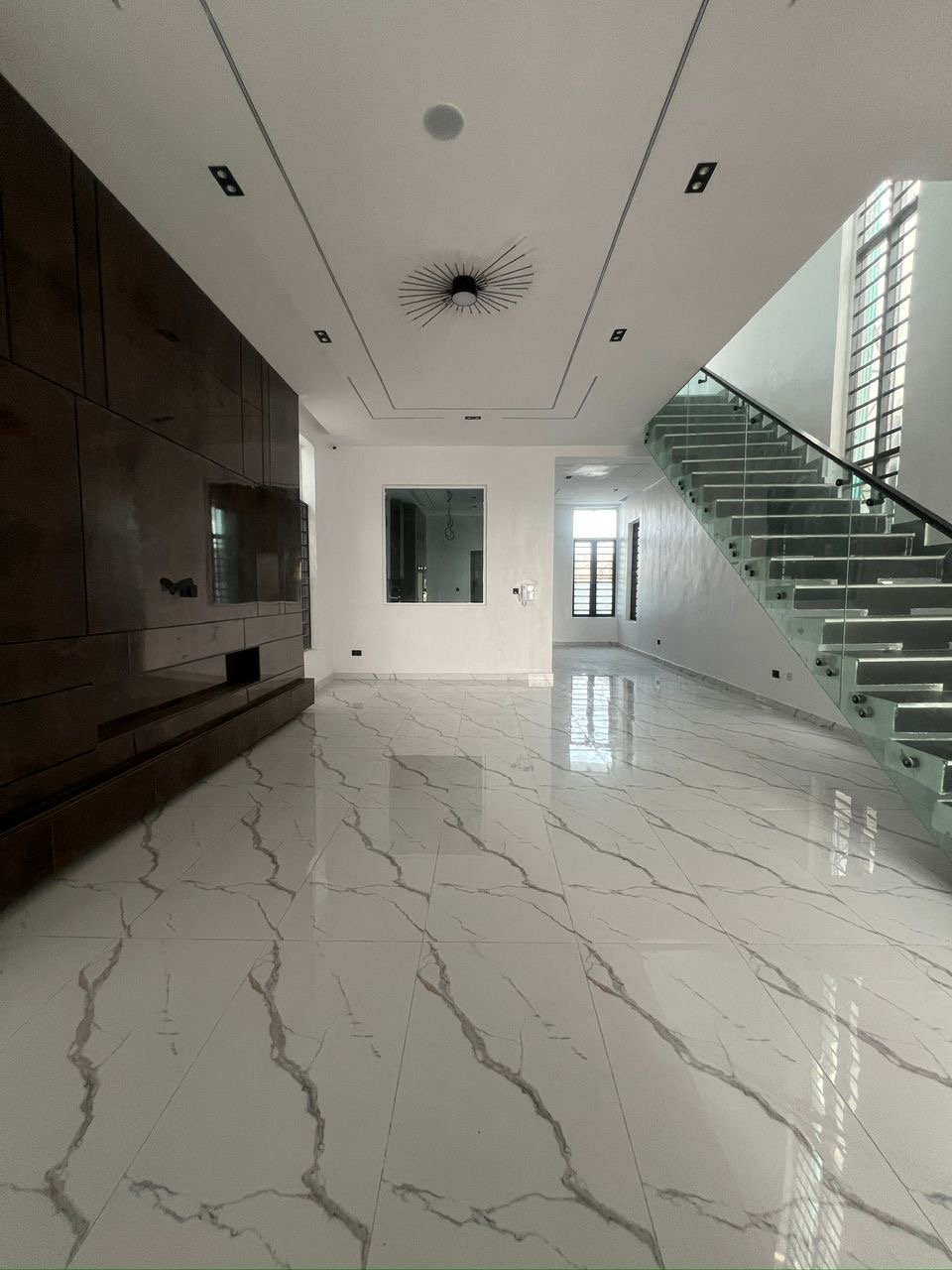 5 Bedroom Detached Duplex - Image 2