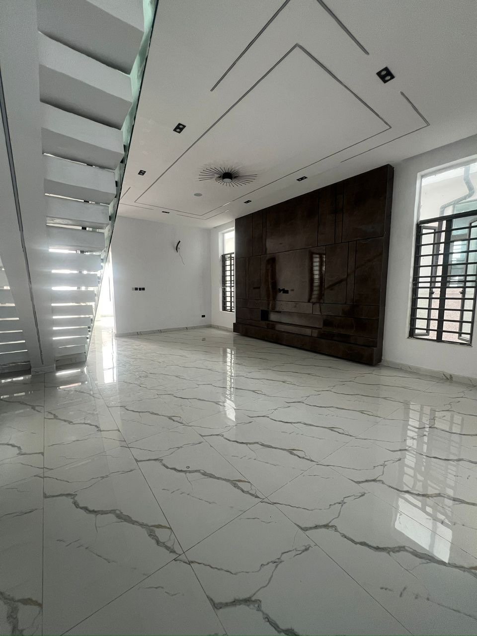 5 Bedroom Detached Duplex - Image 4