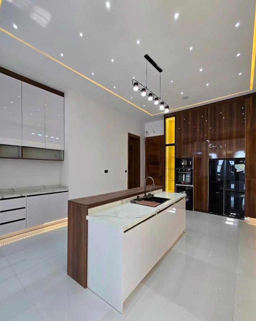 5 Bedroom Detached Duplex - Image 7