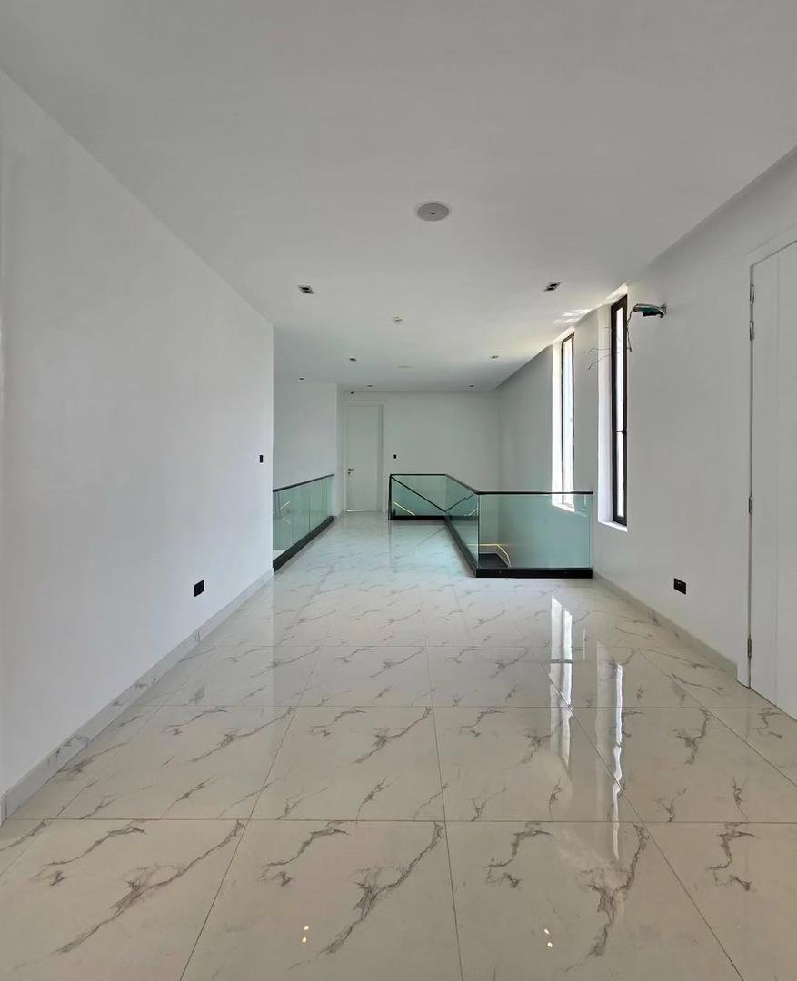 5 Bedroom Detached Home - Image 8