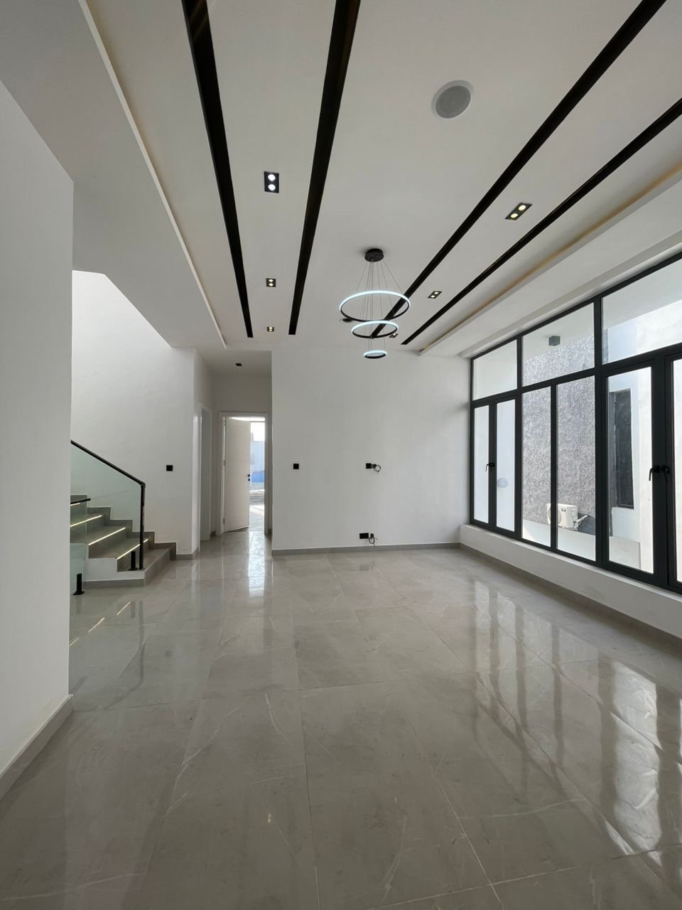 5 Bedroom Detached Triplex - Image 5