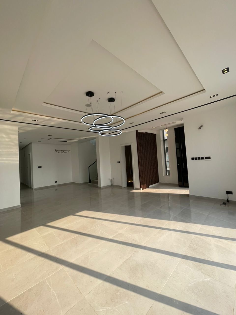 5 Bedroom Detached Triplex - Image 6