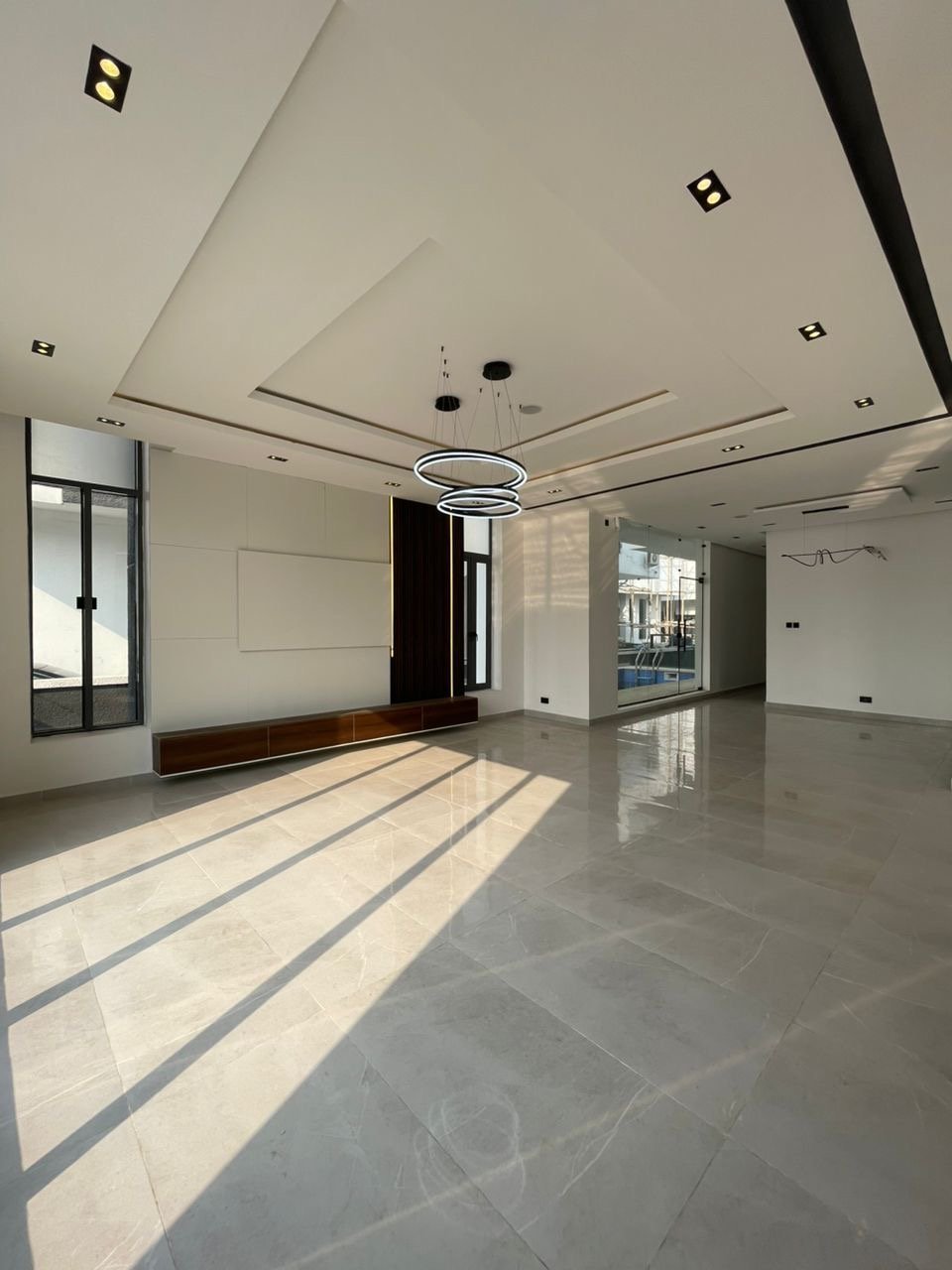 5 Bedroom Detached Triplex - Image 7