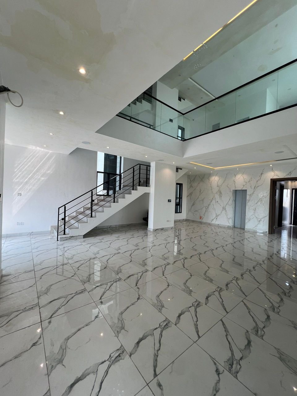 5 Bedroom Fully Detached Duplex - Image 3