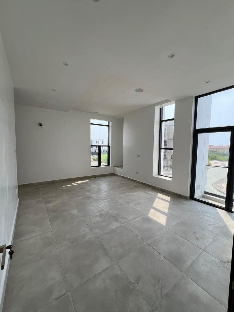 5 Bedroom Fully Detached Duplex - Image 6