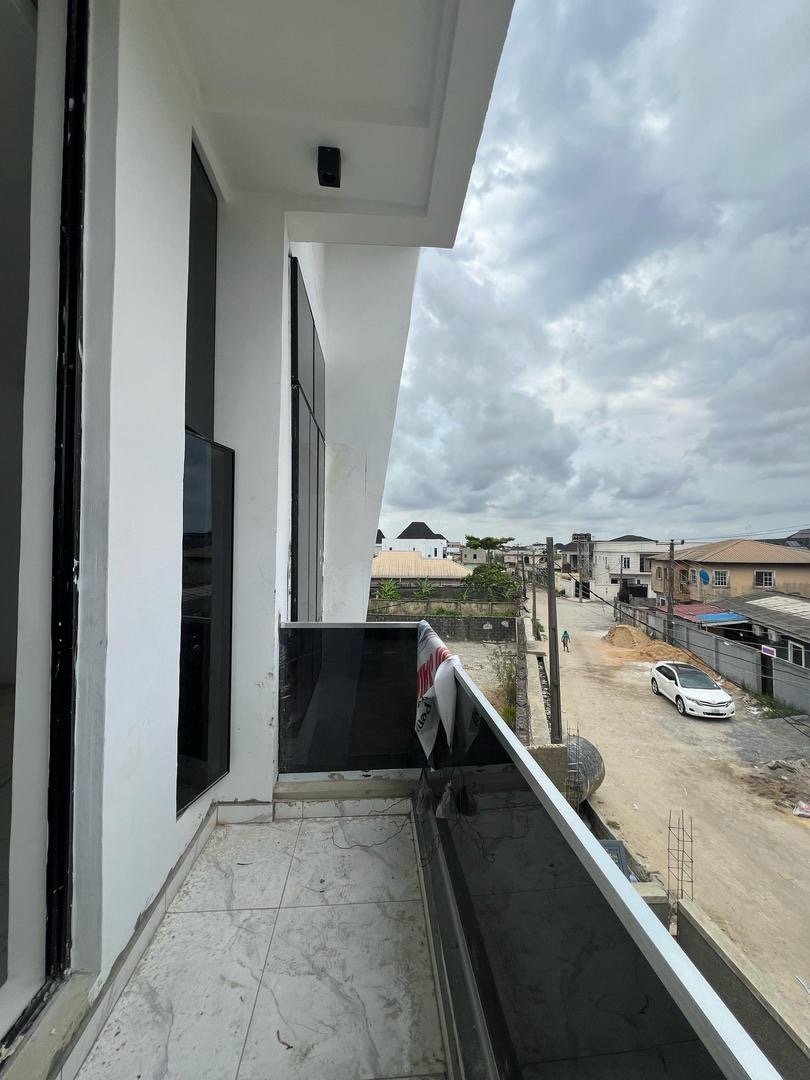 5 Bedroom Fully Detached Duplex - Image 2