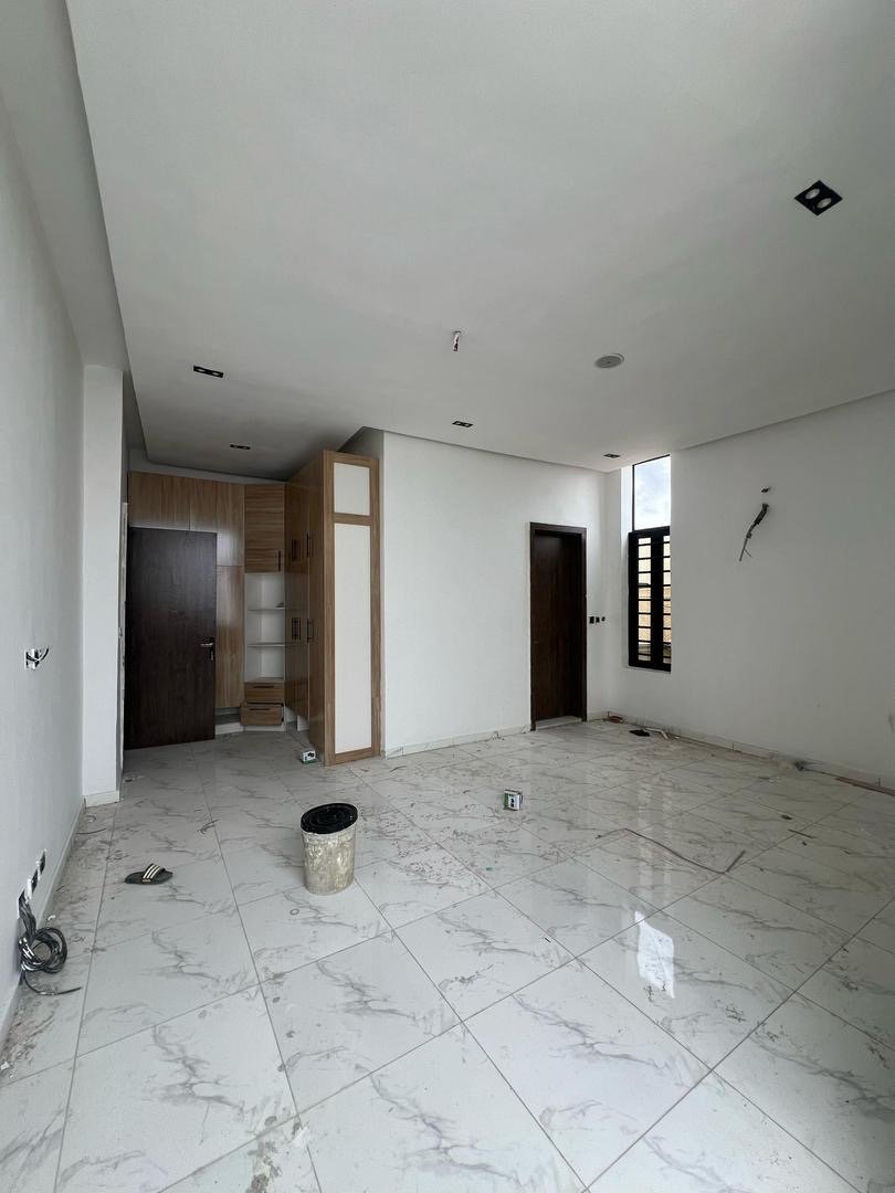 5 Bedroom Fully Detached Duplex - Image 3