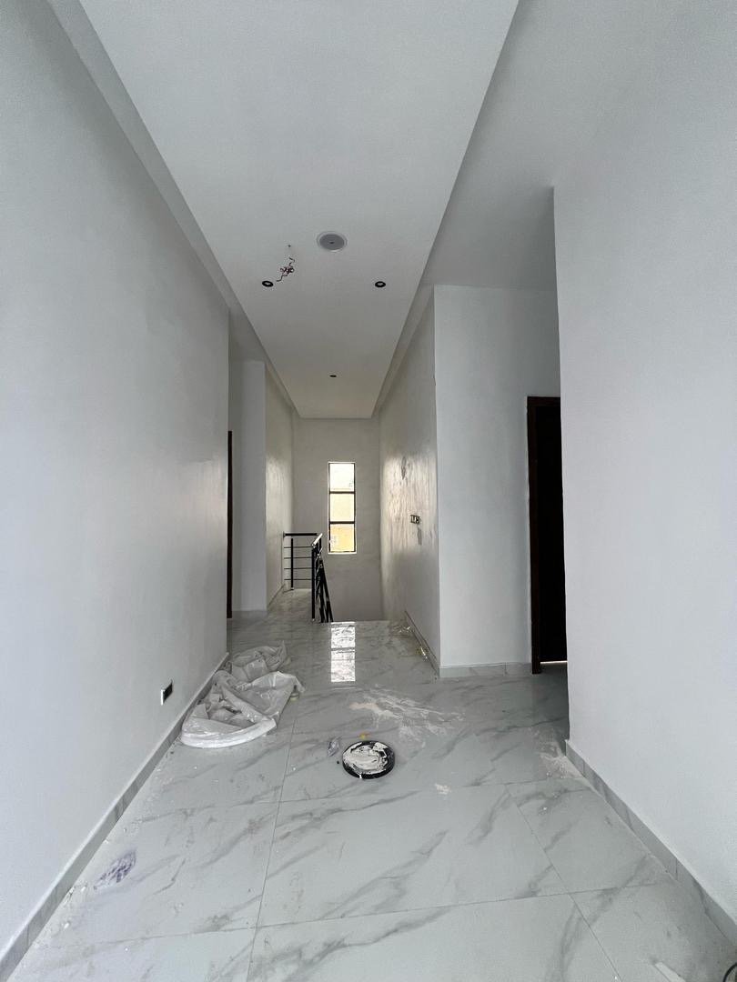 5 Bedroom Fully Detached Duplex - Image 4