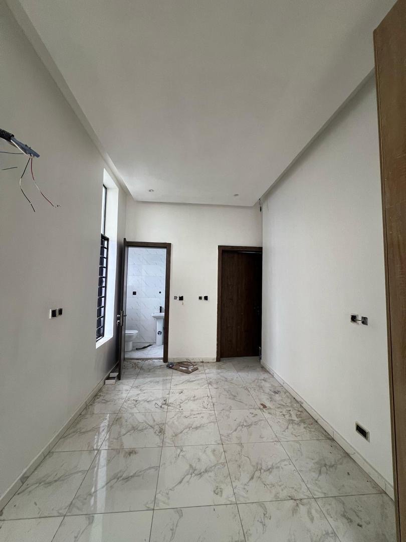 5 Bedroom Fully Detached Duplex - Image 10