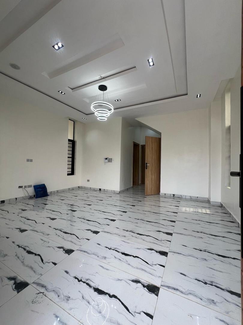5 Bedroom Fully Detached Duplex - Image 4