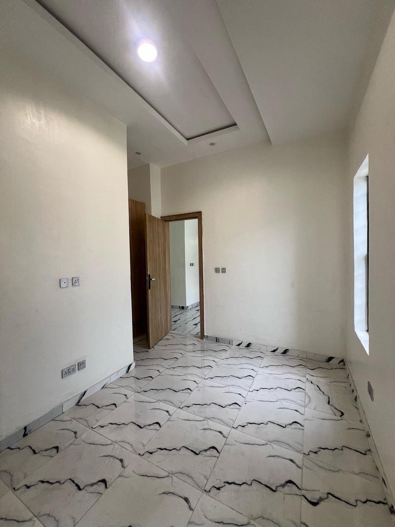 5 Bedroom Fully Detached Duplex - Image 7