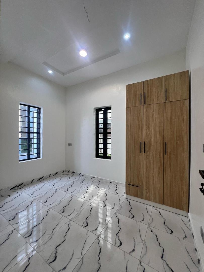 5 Bedroom Fully Detached Duplex - Image 8