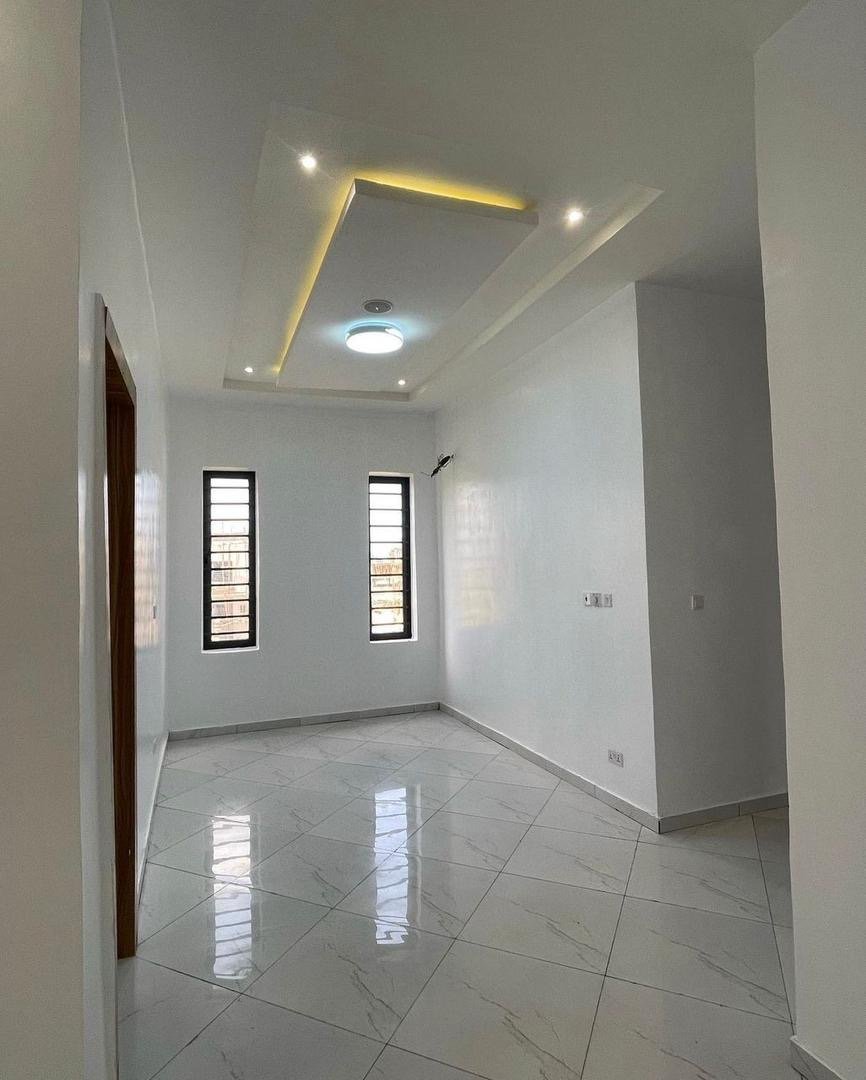 5 Bedroom Fully Detached Duplex With BQ - Image 3