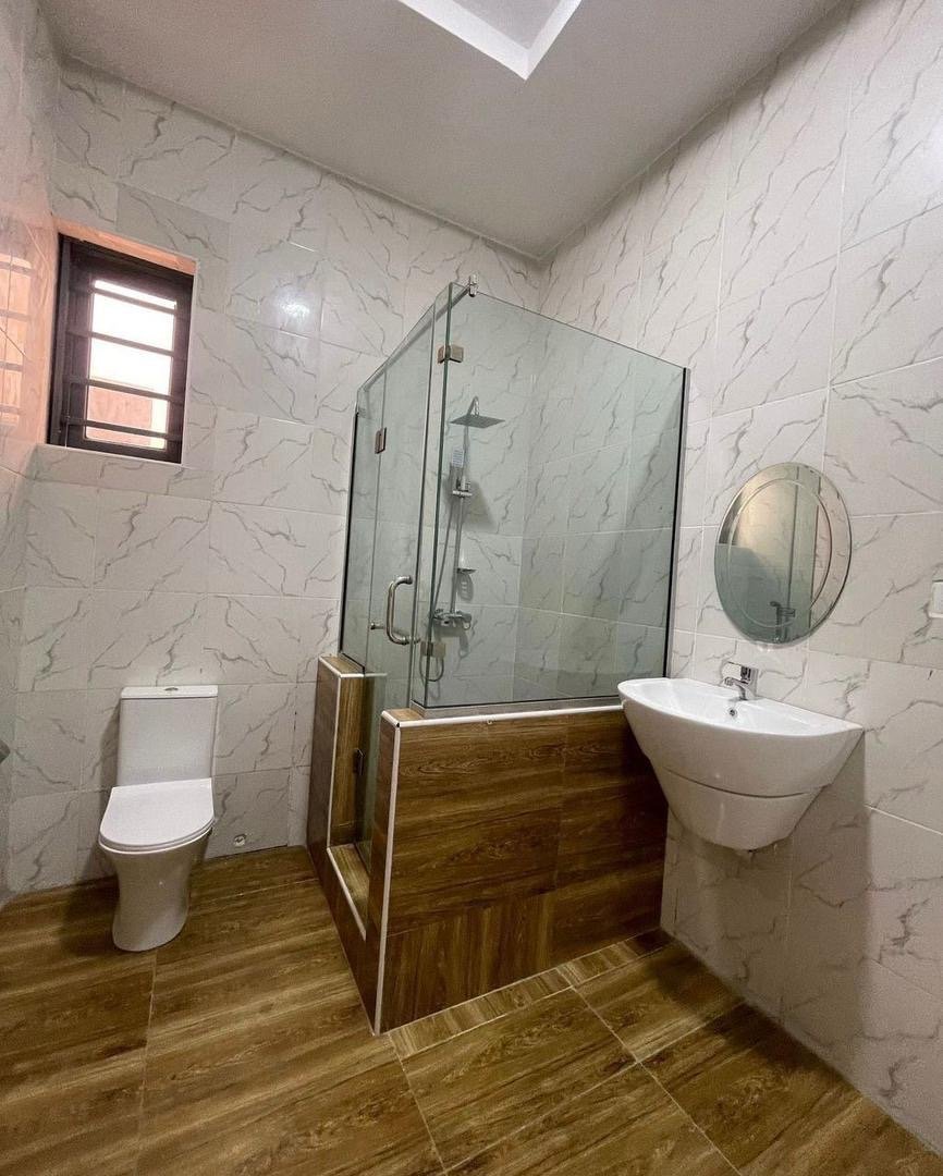5 Bedroom Fully Detached Duplex With BQ - Image 9