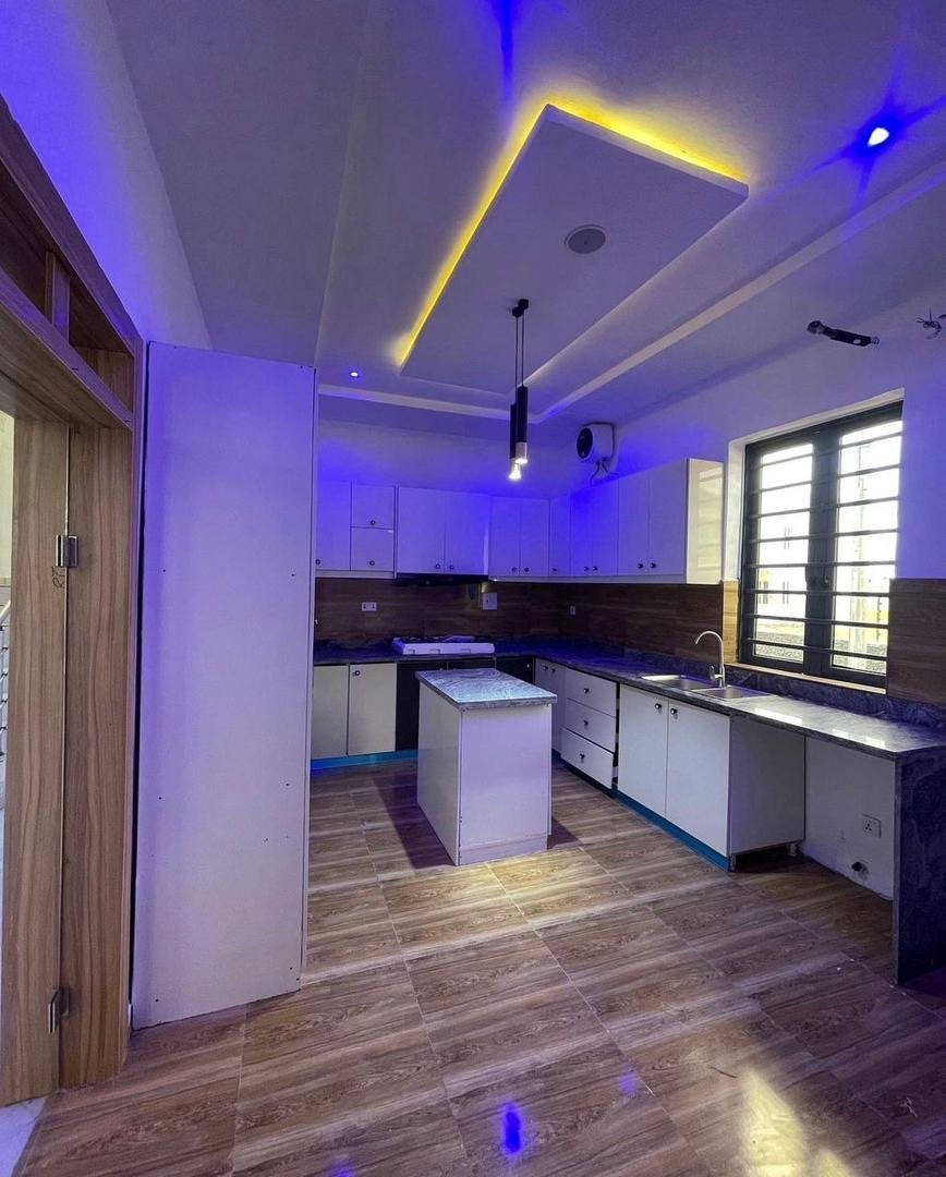 5 Bedroom Fully Detached Duplex With BQ - Image 10