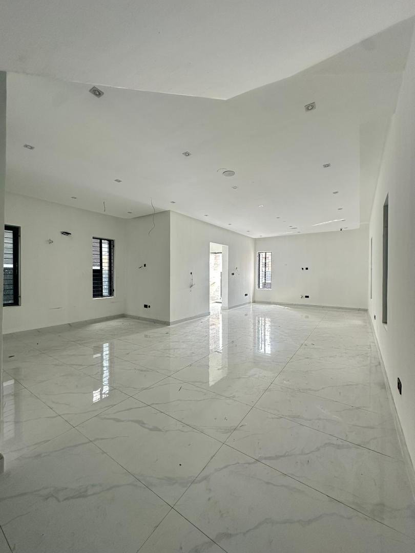 5 Bedroom Fully Detached Duplex - Image 3